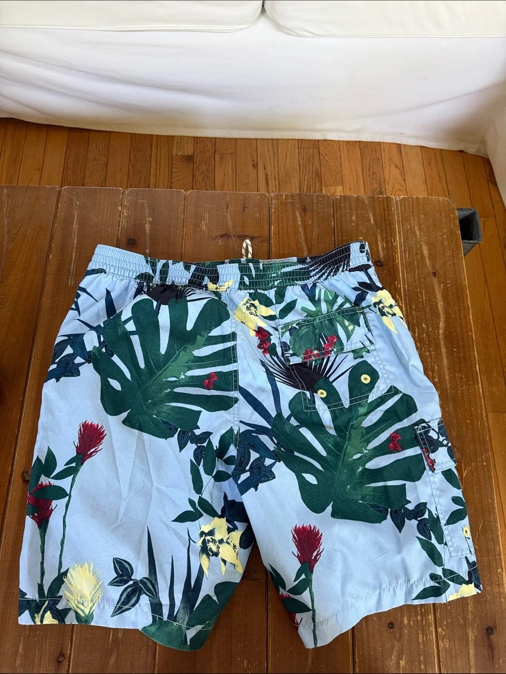 Tommy Bahama like new